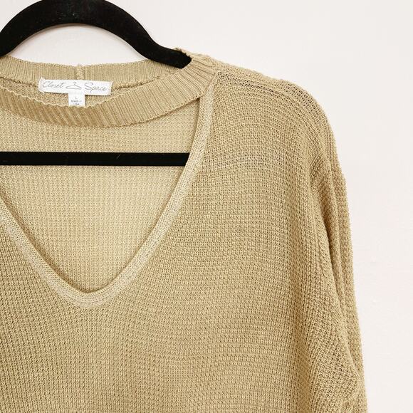 Closet Space Womens Large L Tan Keyhole Neck Lightweight Sweater Made in USA - Picture 3 of 7